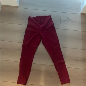 Lululemon Athletica Burgundy Leggings size 6 with pockets